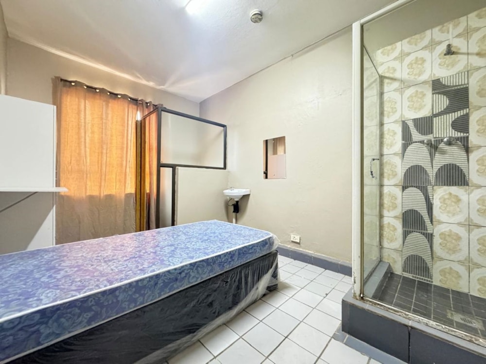 Commercial flats for sale in Durban Central - 1DA1564456 Commercial flats for sale in Durban Central - 1DA1564456