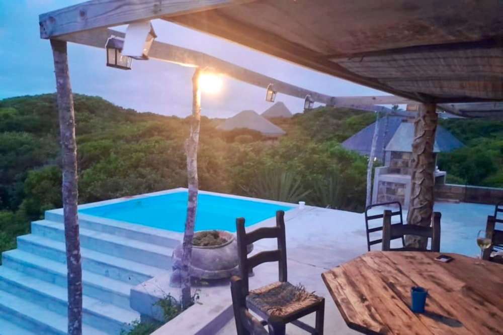 Beach resort for sale in Guinjata, Inhambane, Mozambique - 3MQ1569938