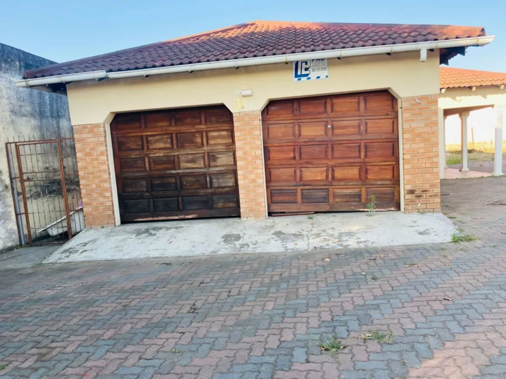 House sold in Ikwezi - 1MH1667302