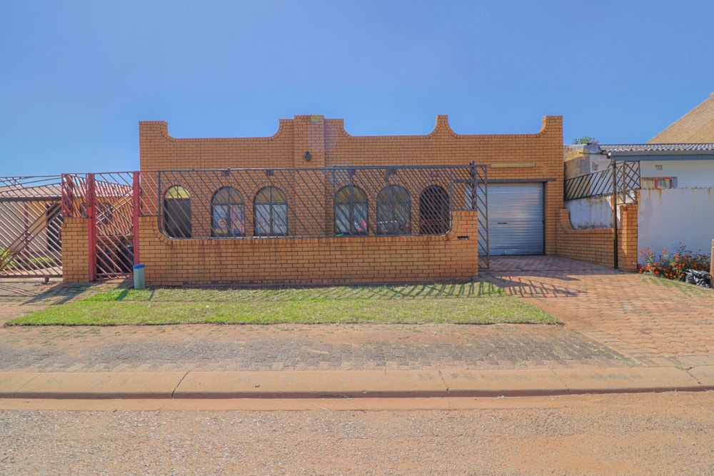 House sold in Lenasia - 1GV1656191 House sold in Lenasia - 1GV1656191