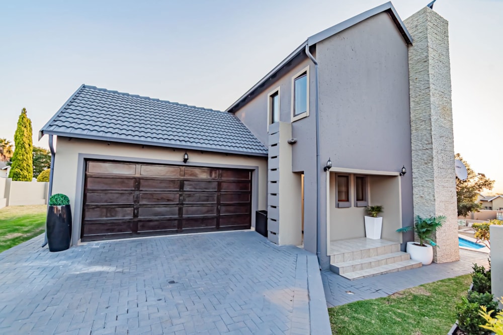 Double-storey house for sale in Brooklands Lifestyle Estate - CN1738002