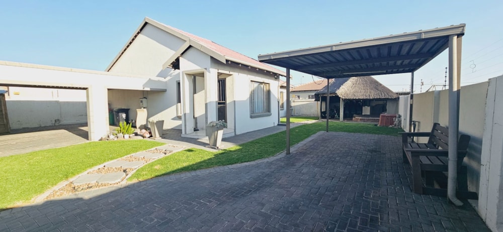 House for sale in Sonneveld - 1BJ1695125 House for sale in Sonneveld - 1BJ1695125