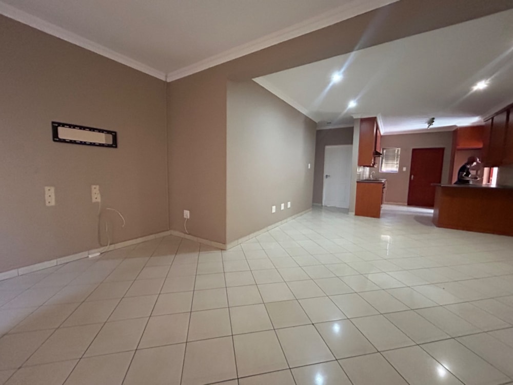 Townhouse for sale in Hillcrest, Kimberley - 1KJ1712124 Townhouse for sale in Hillcrest, Kimberley - 1KJ1712124