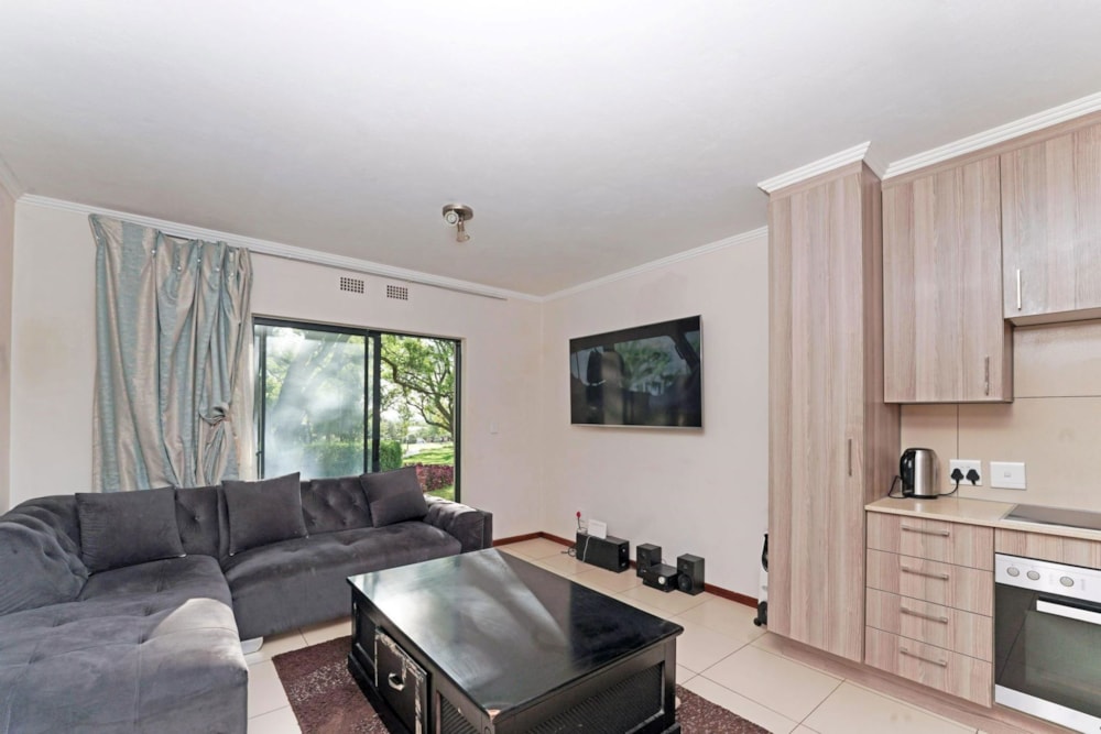 Security estate home for sale in Jackal Creek Golf Estate - RAN1639873