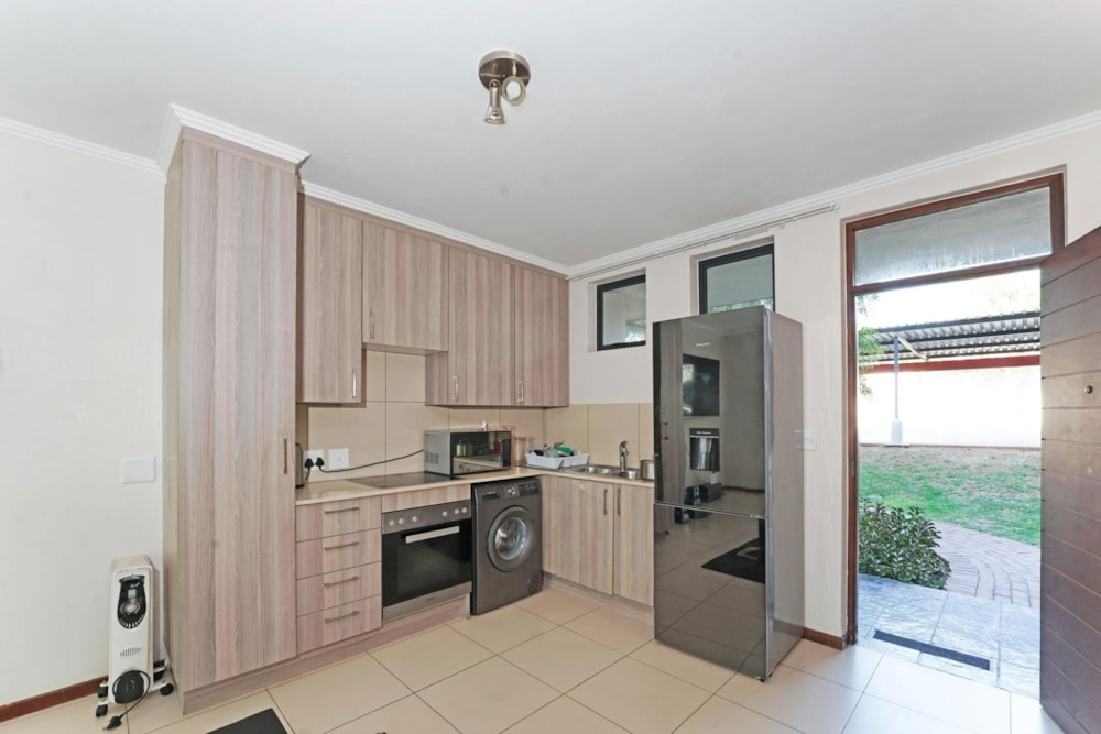 Security estate home for sale in Jackal Creek Golf Estate - RAN1639873