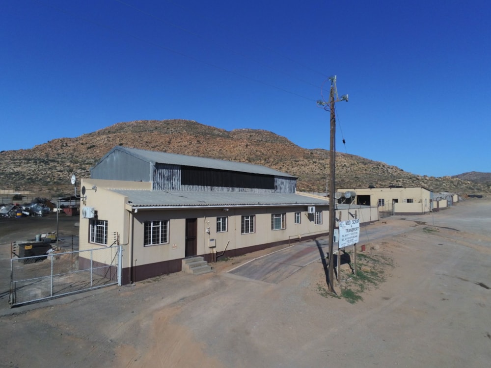 Commercial industrial property sold in Springbok - 1NA1659521 Commercial industrial property sold in Springbok - 1NA1659521