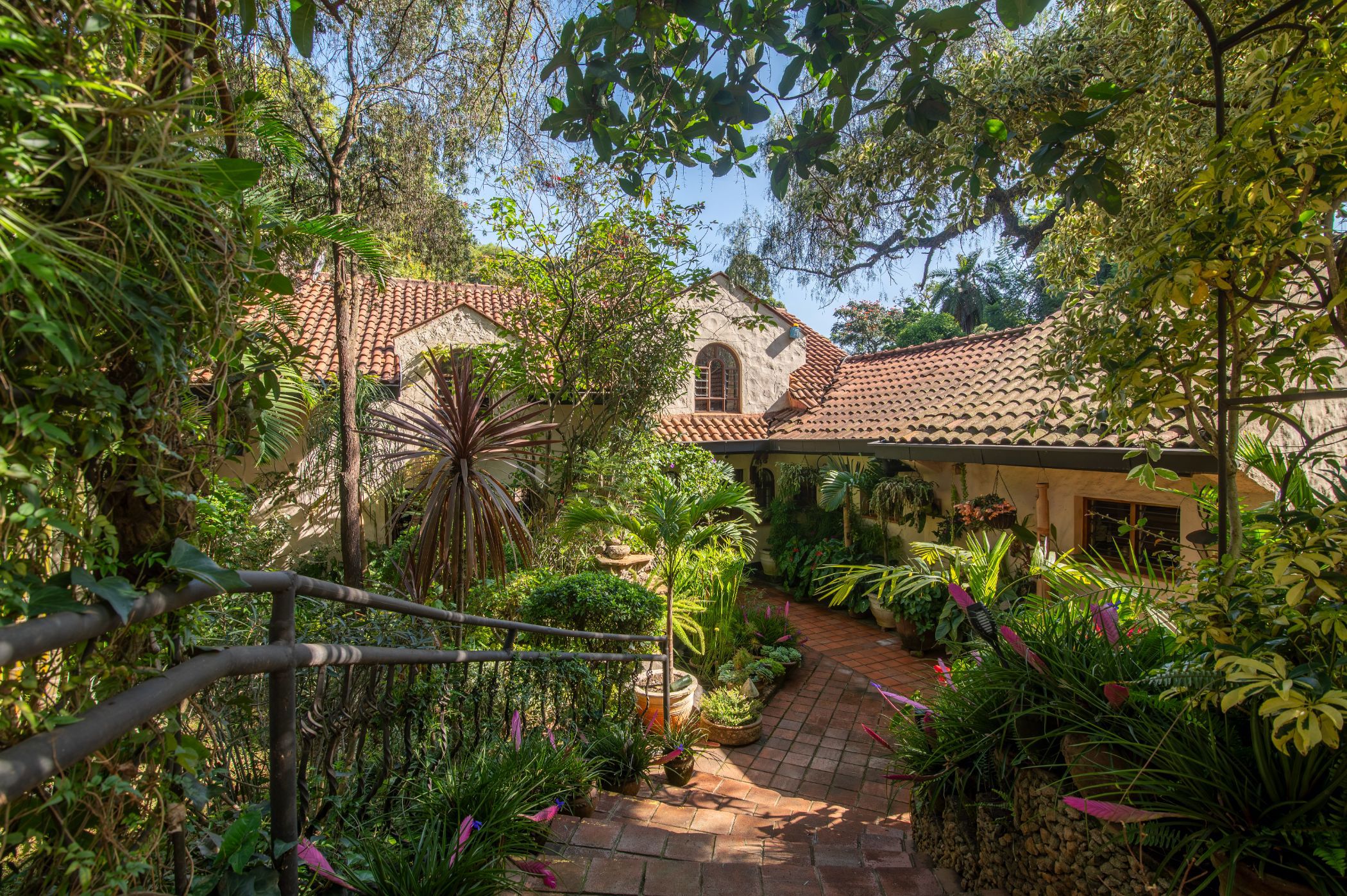 House sold in Spring Valley, Kenya - 3KE1647844