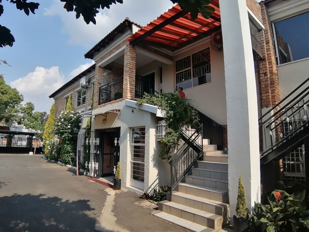 Commercial office let in Brackenhurst - 1GV1649305 Commercial office let in Brackenhurst - 1GV1649305