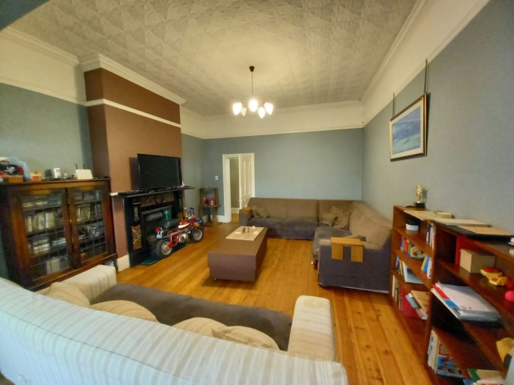 House for sale in Memorial Road Area - 1KJ1657562