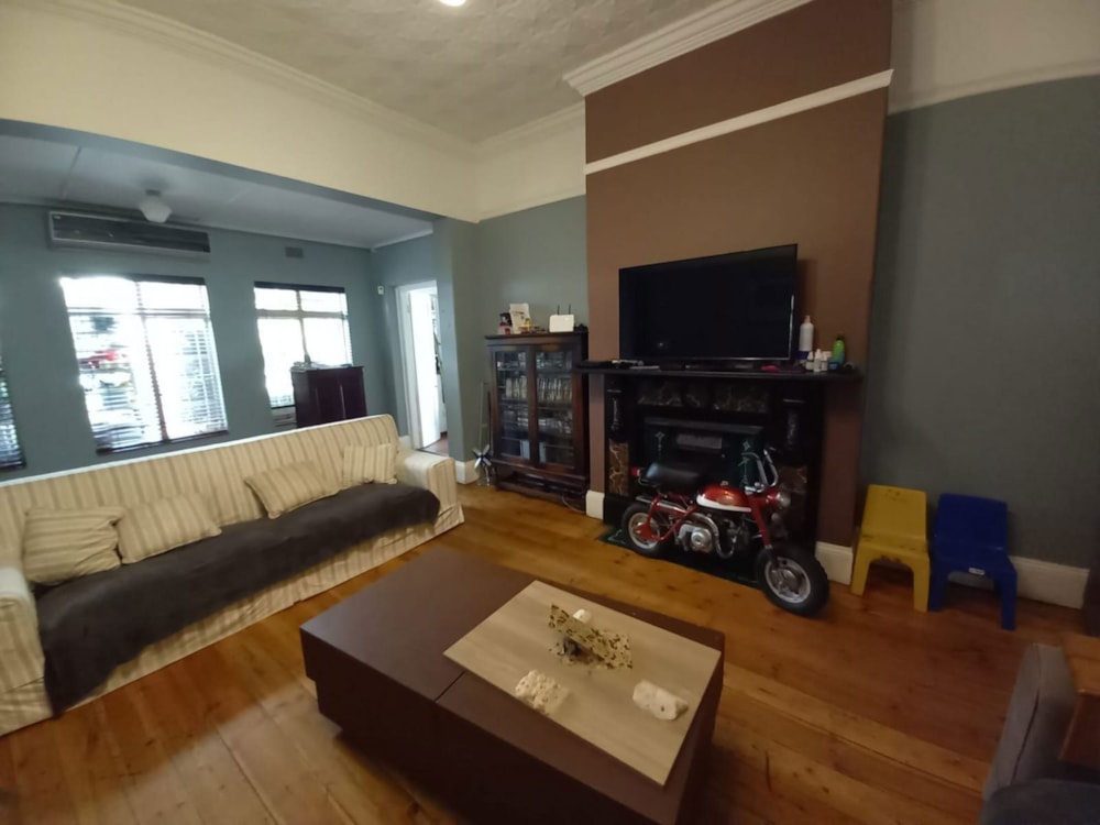 House for sale in Memorial Road Area - 1KJ1657562