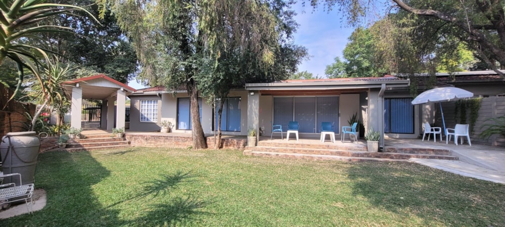 Commercial Building for sale in Modimolle (Nylstroom) - 1MDM1656849 Commercial Building for sale in Modimolle (Nylstroom) - 1MDM1656849