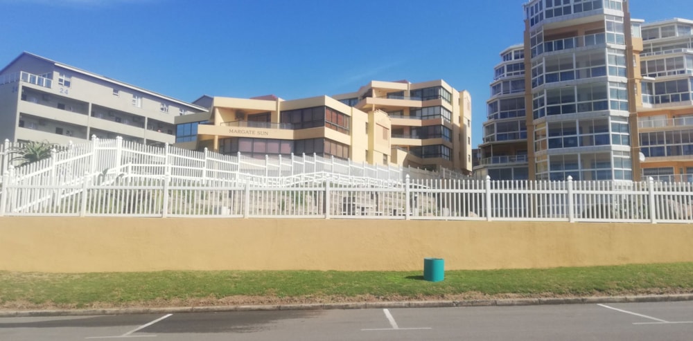 Apartment for sale in Margate - 1PX1656693