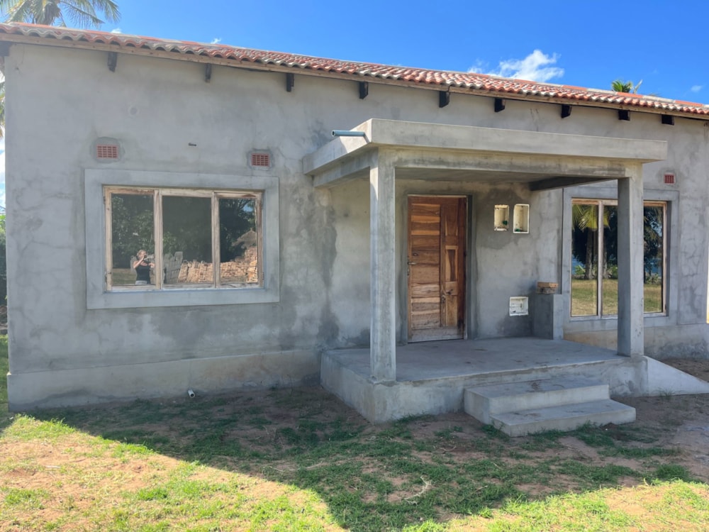 House for sale in Zavala, Mozambique - 3MQ1656281