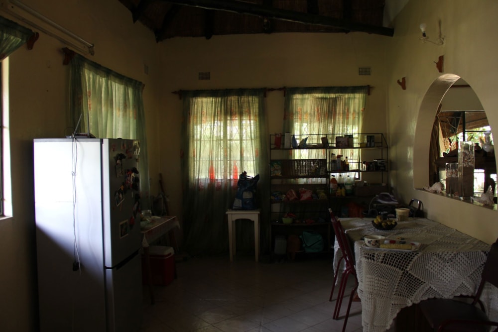 Game lodge for sale in Masvingo Province, Zimbabwe - 3ZB1656370 Game lodge for sale in Masvingo Province, Zimbabwe - 3ZB1656370