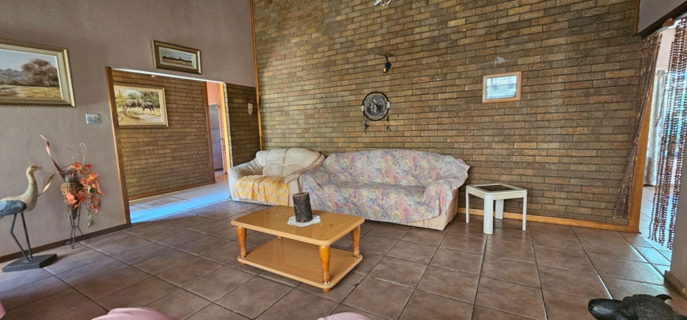 Smallholding for sale in Houtkop AH and Ext - 1VT1656986