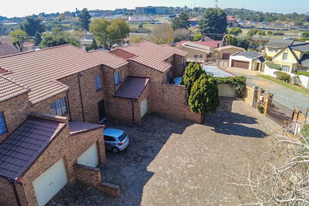 Townhouse let in Winchester Hills - 1GV1657018 Townhouse let in Winchester Hills - 1GV1657018