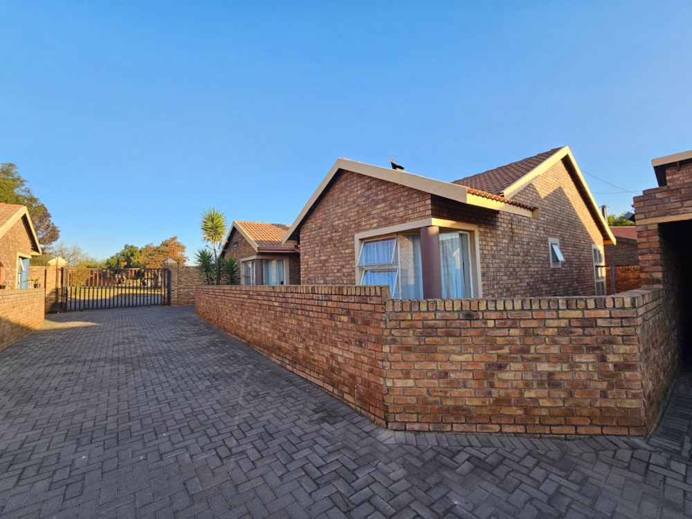 House for sale in Rensburg - 1SP1657097