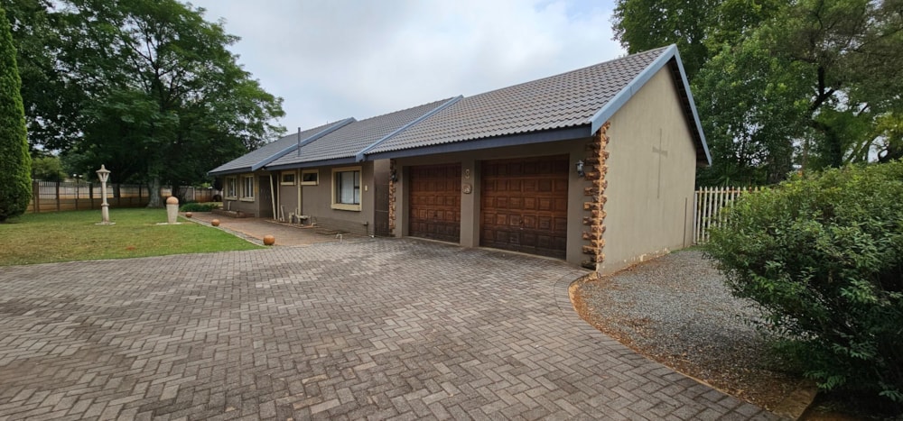 House for sale in Risiville - 1VT1657181