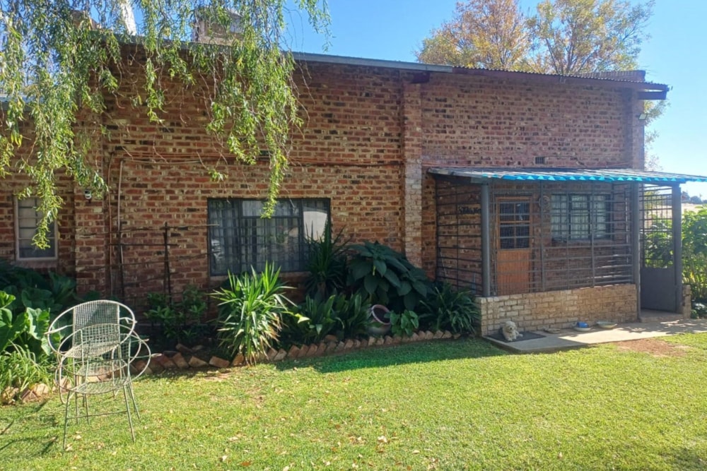 Aquaculture farm for sale in Schweizer-Reneke - 1KJ1657175 Aquaculture farm for sale in Schweizer-Reneke - 1KJ1657175