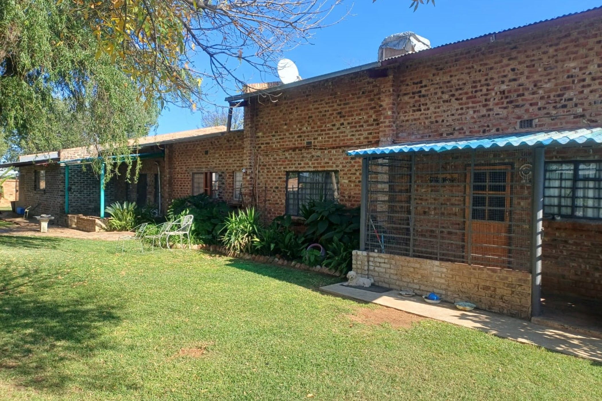 Aquaculture farm for sale in Schweizer-Reneke - 1KJ1657175