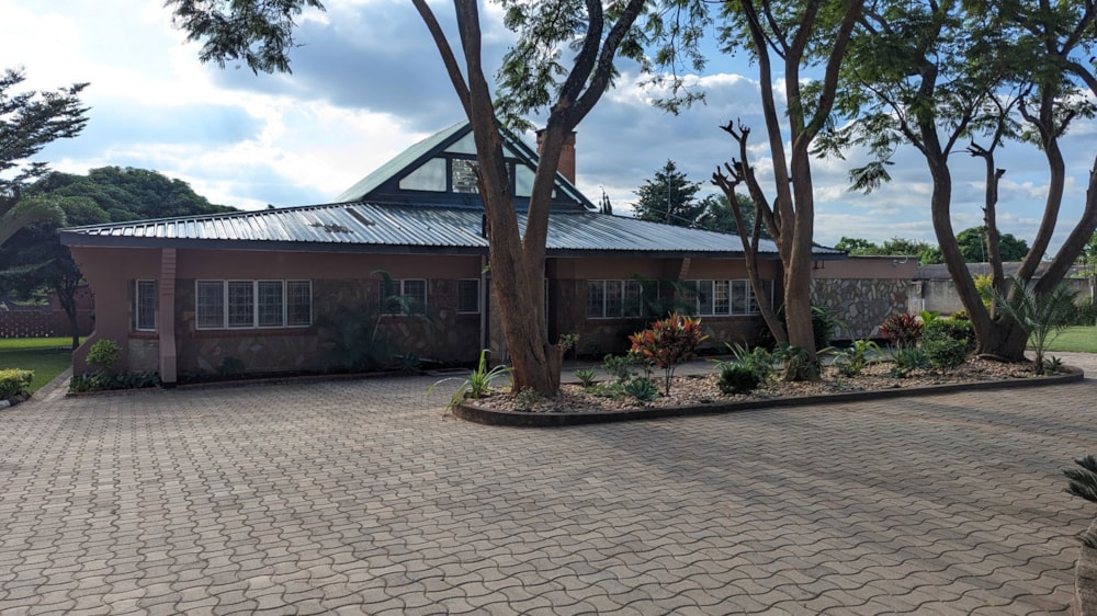 Commercial Building to rent in Roma, Zambia - 3ZA1657678 Commercial Building to rent in Roma, Zambia - 3ZA1657678