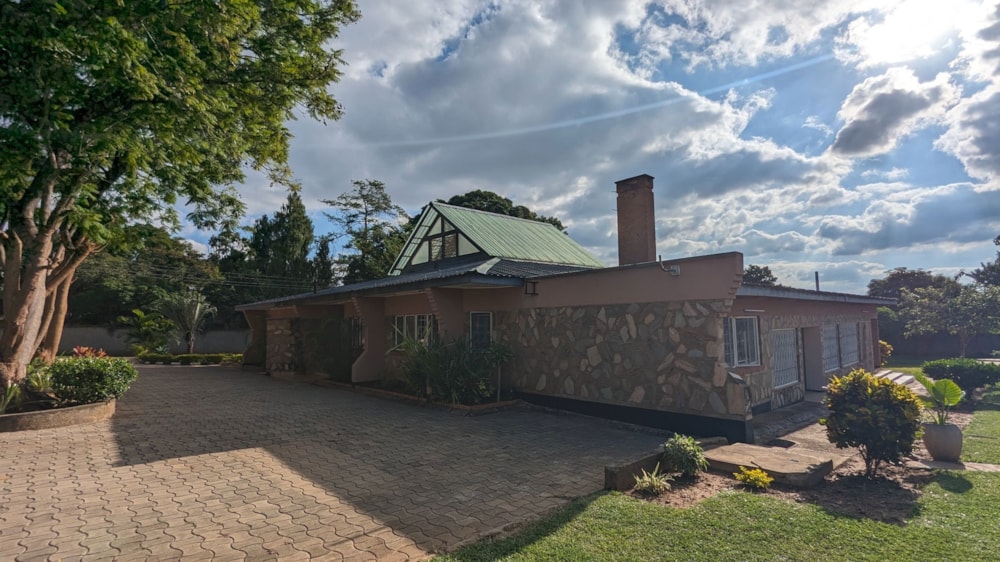 Commercial Building to rent in Roma, Zambia - 3ZA1657678 Commercial Building to rent in Roma, Zambia - 3ZA1657678