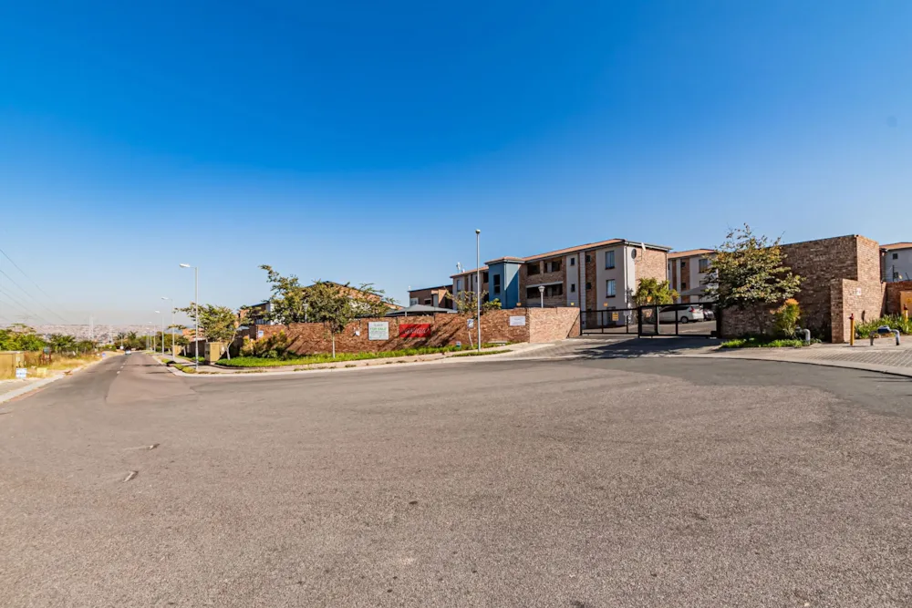 Apartment for sale in Rooihuiskraal North - CN1657810 Apartment for sale in Rooihuiskraal North - CN1657810