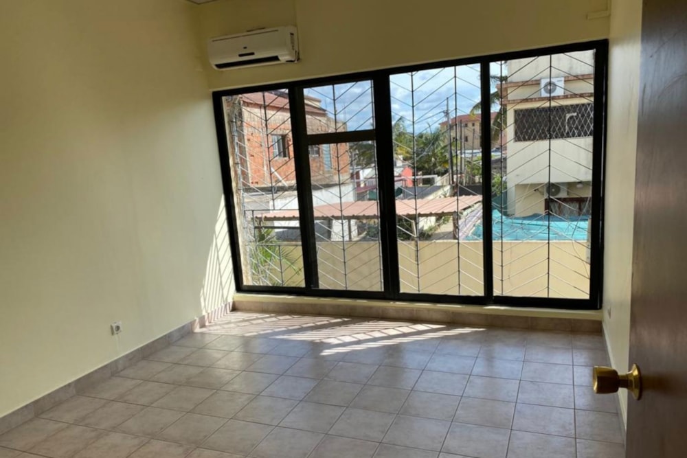 Multi-storey house for sale in Maputo , Mozambique - 3MQ1658085