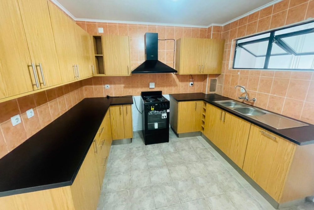 Multi-storey house for sale in Maputo , Mozambique - 3MQ1658085 Multi-storey house for sale in Maputo , Mozambique - 3MQ1658085