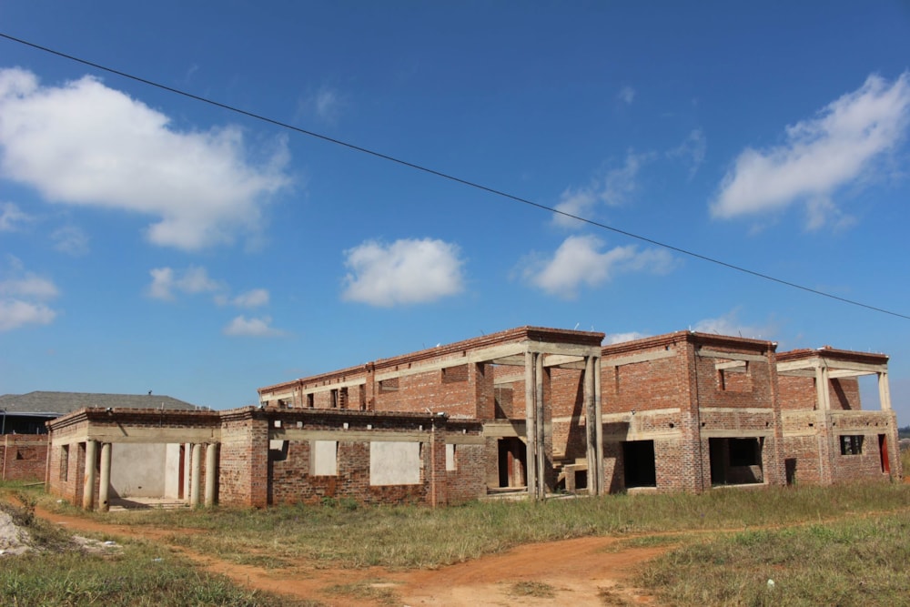 Double-storey house for sale in Gletwin Park, Zimbabwe - 3ZB1658088 Double-storey house for sale in Gletwin Park, Zimbabwe - 3ZB1658088