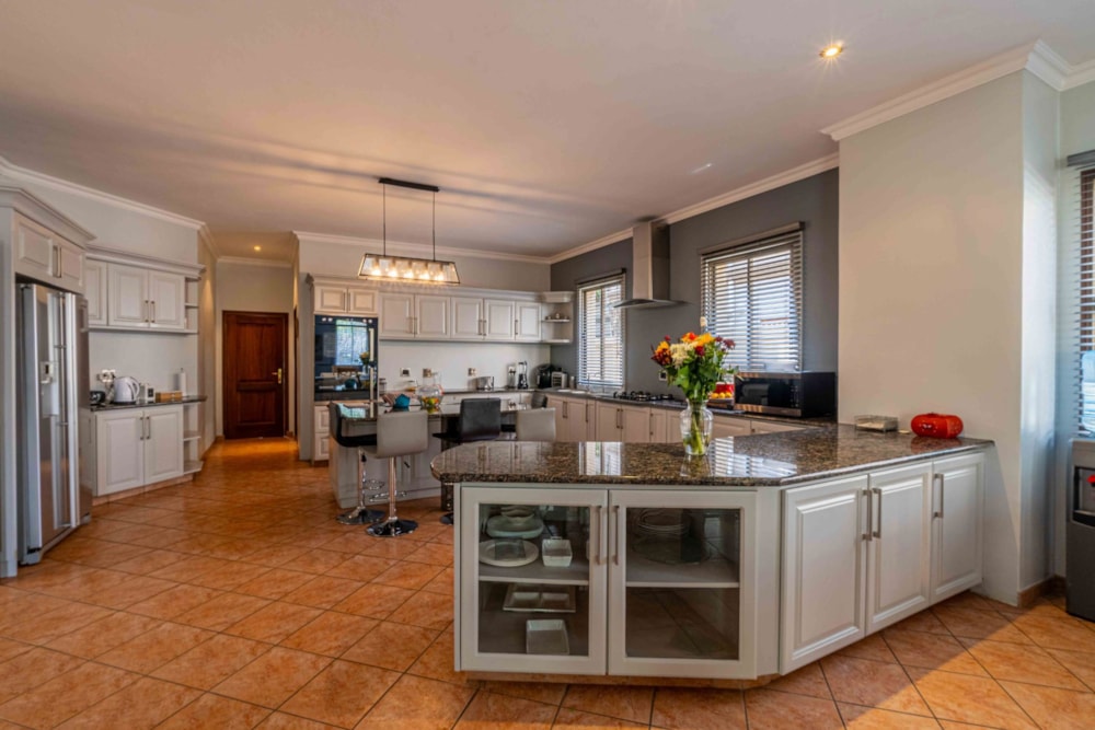 Double-storey house sold in Kyalami Estates - MR1658132 Double-storey house sold in Kyalami Estates - MR1658132