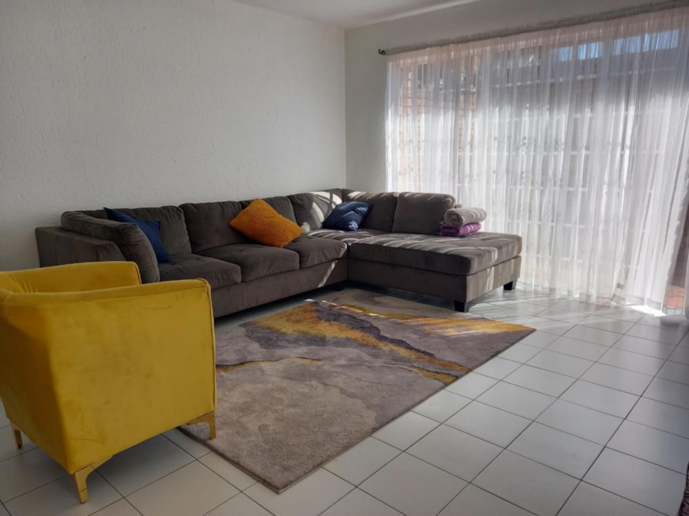 Townhouse let in Gillview - 1GV1658282 Townhouse let in Gillview - 1GV1658282