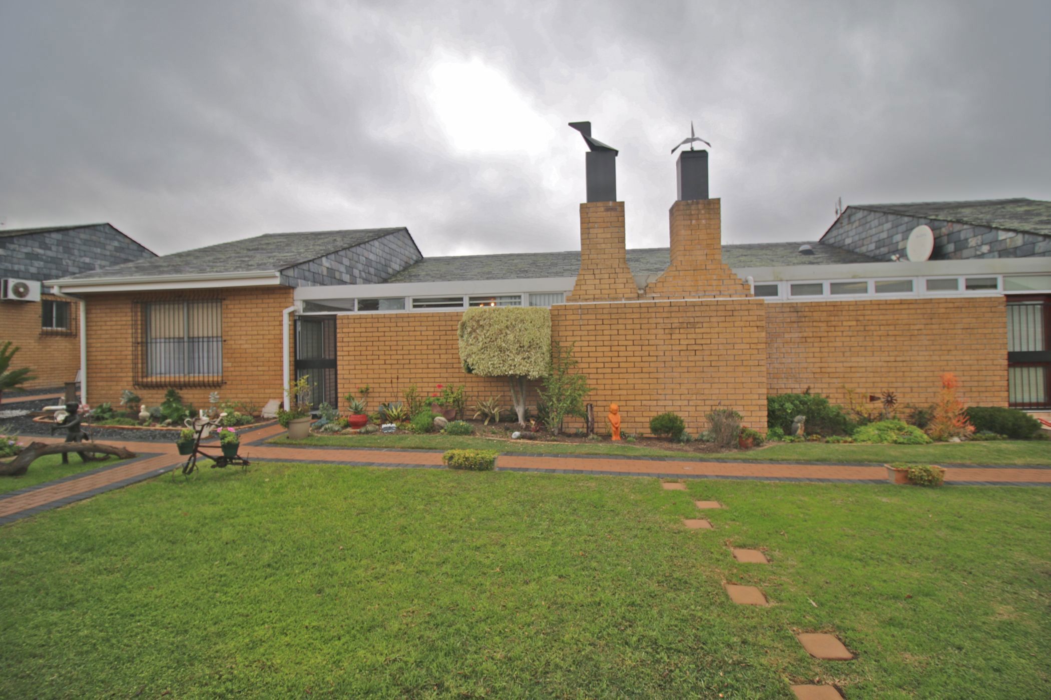 House for sale in Welgelegen, Parow - 1PLA1720334