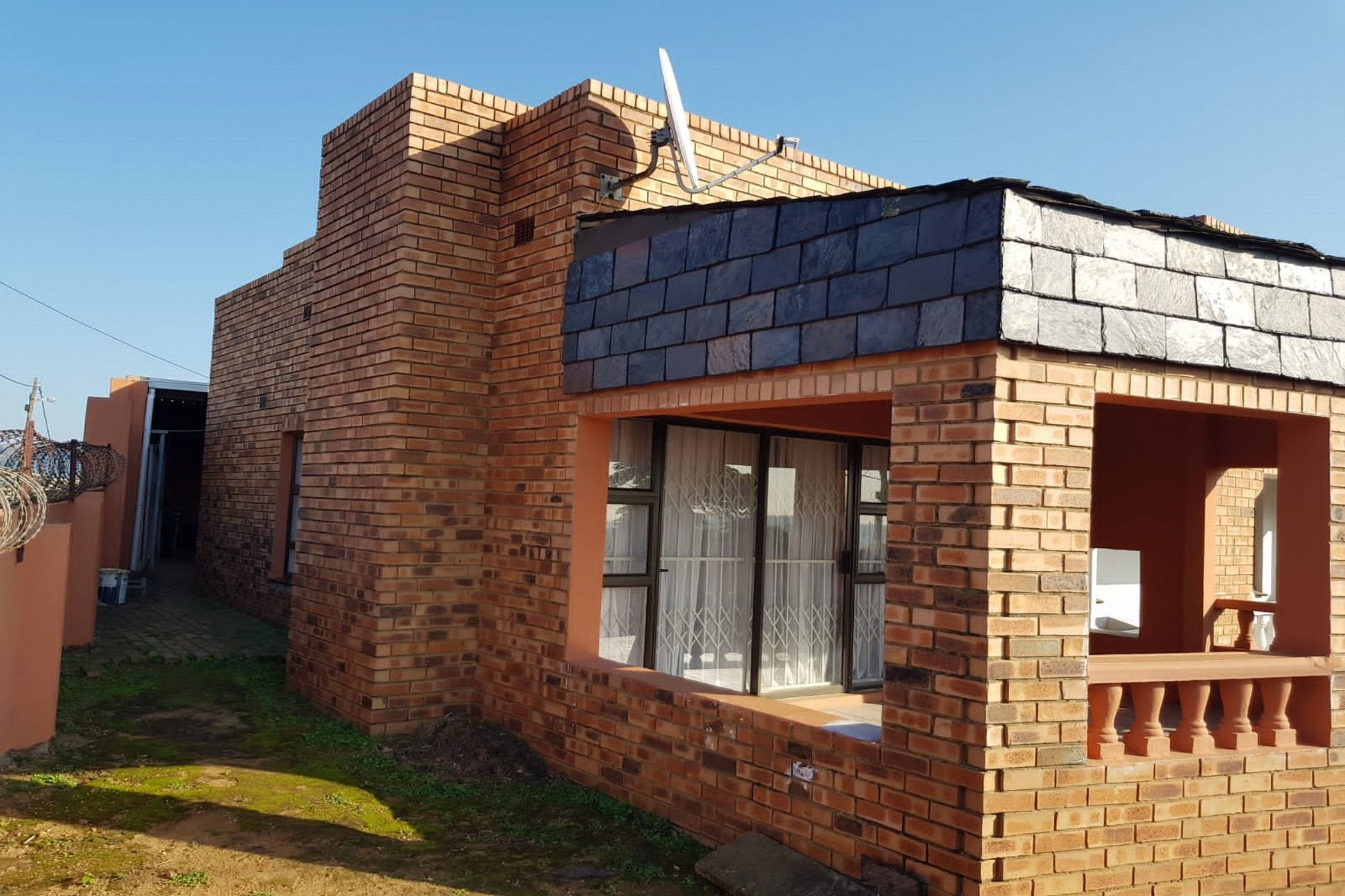 House for sale in Umlazi - 1WB1658407