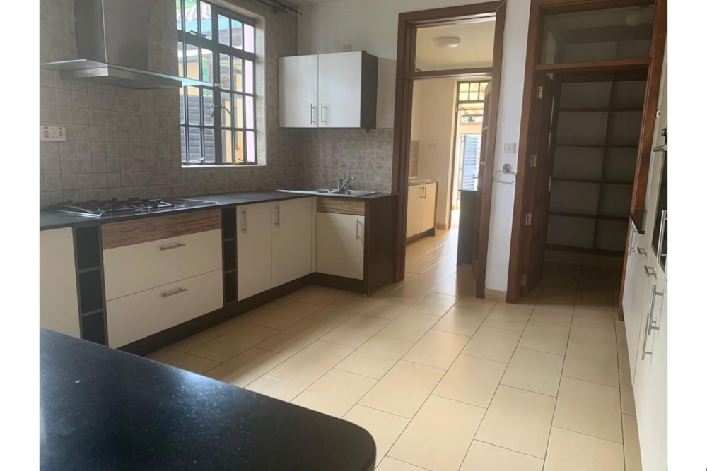 Townhouse let in Lavington, Kenya - 3KE1674372 Townhouse let in Lavington, Kenya - 3KE1674372