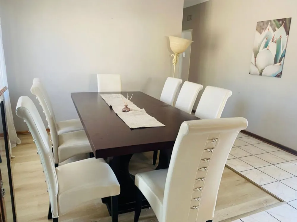 House for sale in Southernwood, Mthatha - 1MH1660235 House for sale in Southernwood, Mthatha - 1MH1660235