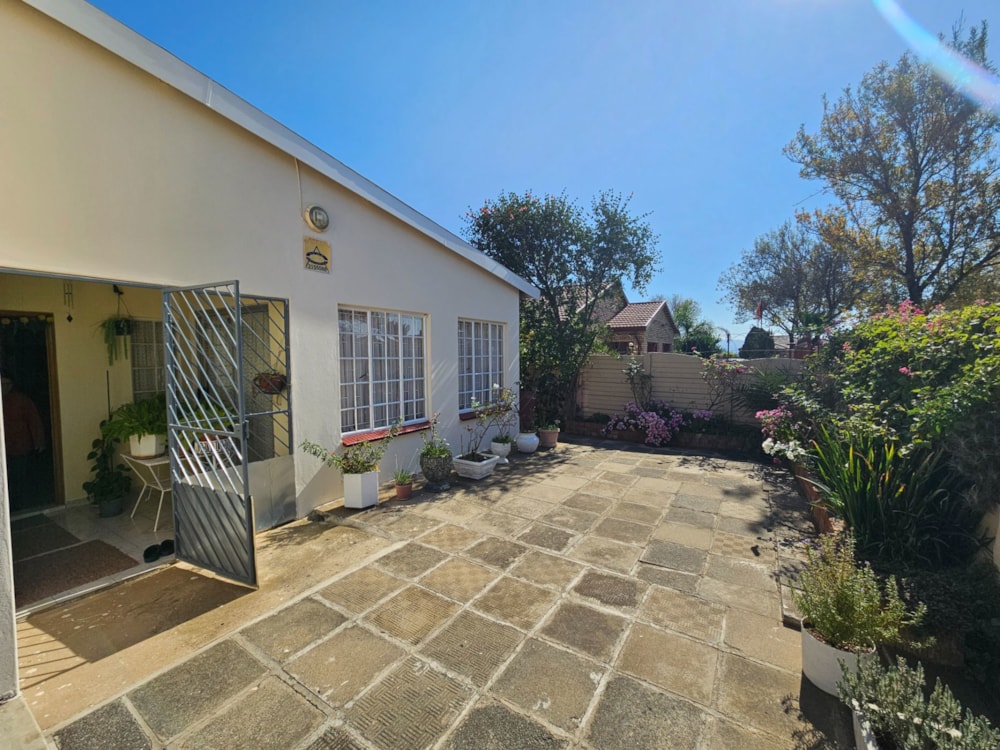 House for sale in Sunset View, Newcastle - 1NW1658543