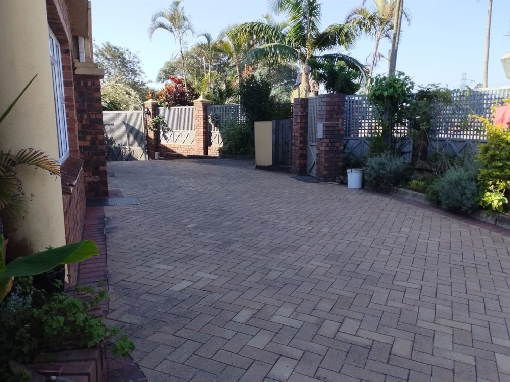 House for sale in Chatsworth, KwaZulu-Natal - 1WP1658574 House for sale in Chatsworth, KwaZulu-Natal - 1WP1658574