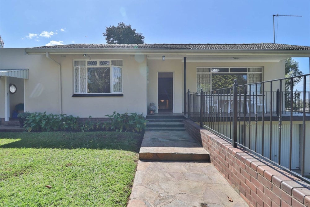 House for sale in Cowies Hill - 1WP1658641