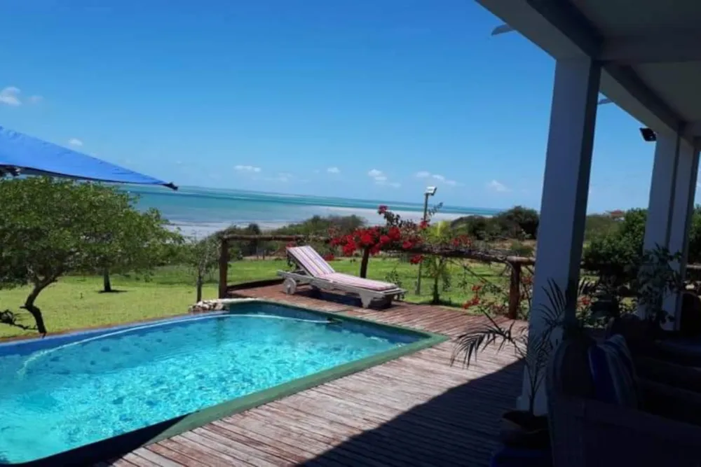 Beachfront villa for sale in Vilanculos, Mozambique - 3MQ1658762
