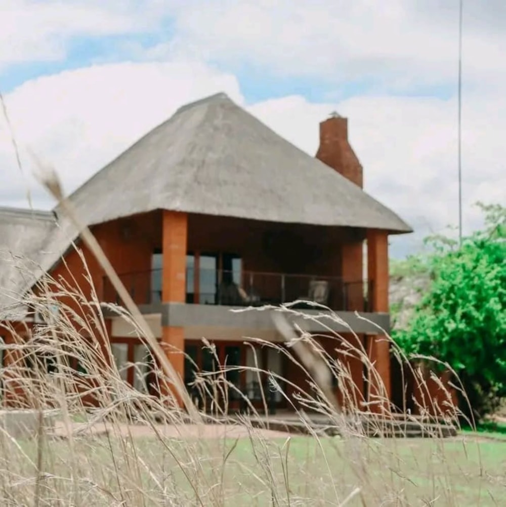 Golf estate house for sale in Bela Bela - 1MDM1659462