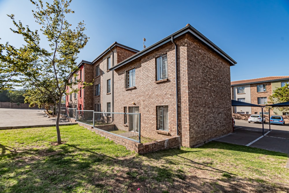 Townhouse for sale in Rooihuiskraal North - CN1687748