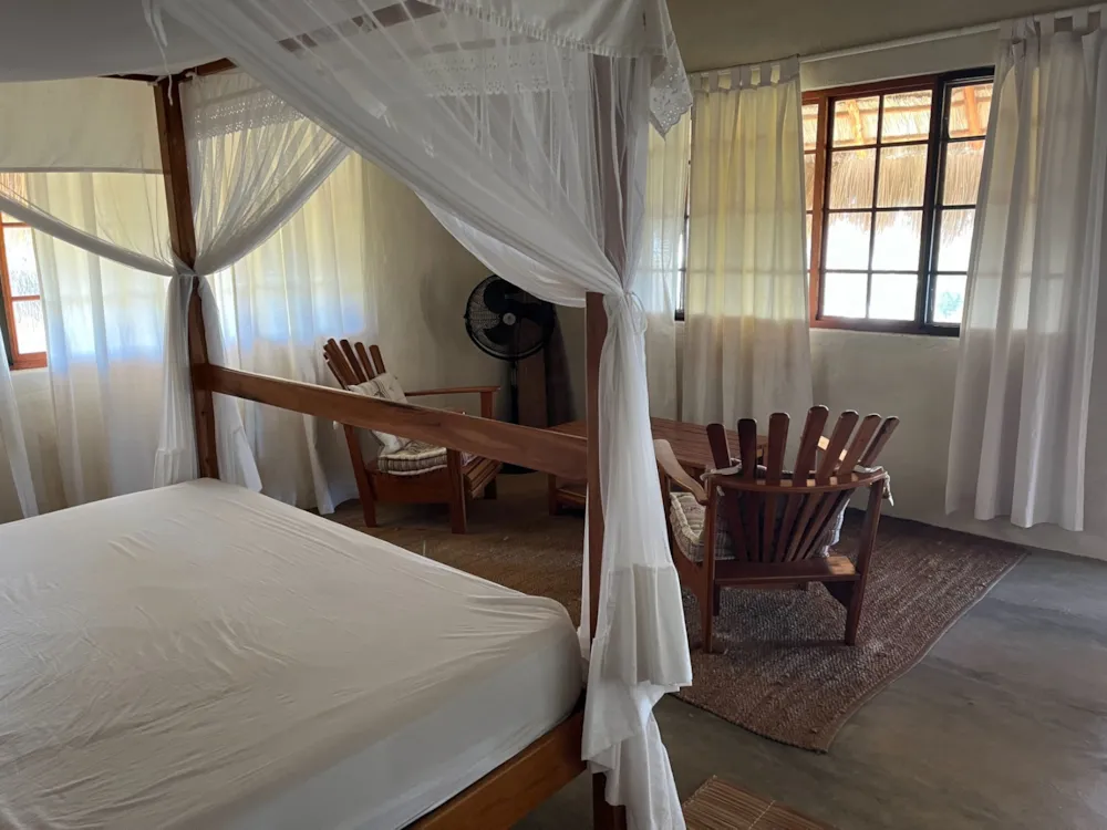 Beach bungalow for sale in Morrumbene, Mozambique - 3MQ1658991