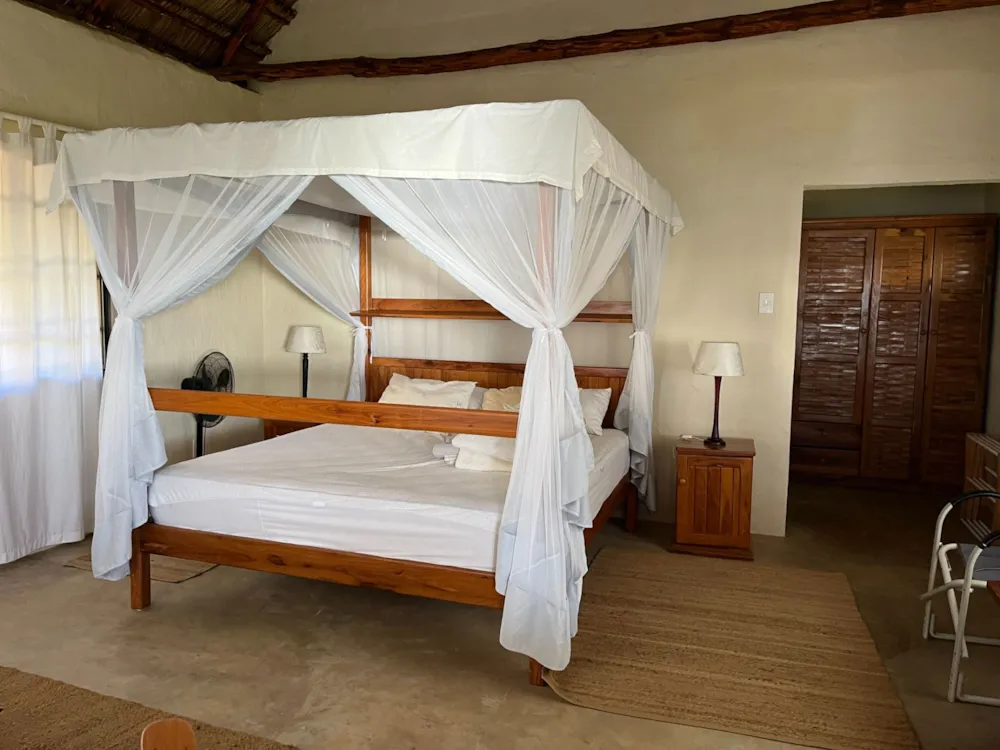Beach bungalow for sale in Morrumbene, Mozambique - 3MQ1658991