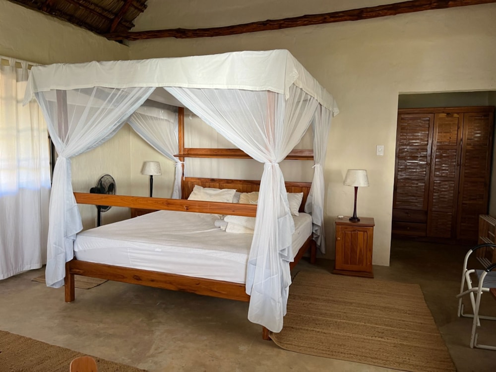 Beach bungalow for sale in Morrumbene, Mozambique - 3MQ1658991