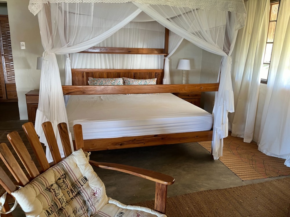 Beach bungalow for sale in Morrumbene, Mozambique - 3MQ1658991