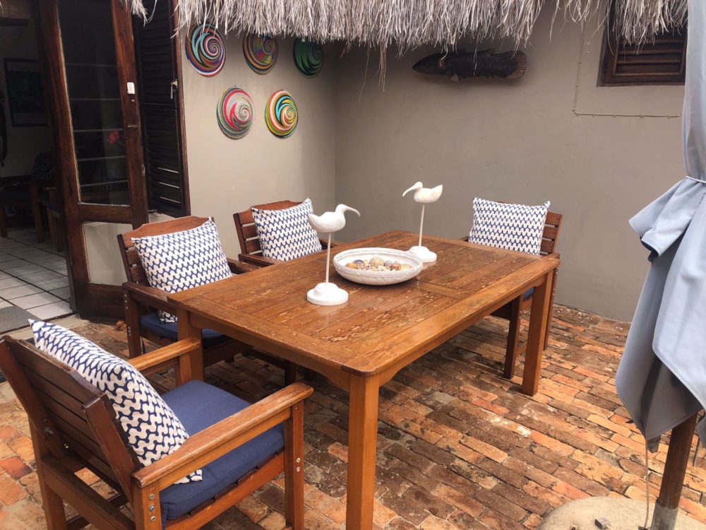 Beach bungalow for sale in Praia da Barra, Mozambique - 3MQ1659026 Beach bungalow for sale in Praia da Barra, Mozambique - 3MQ1659026