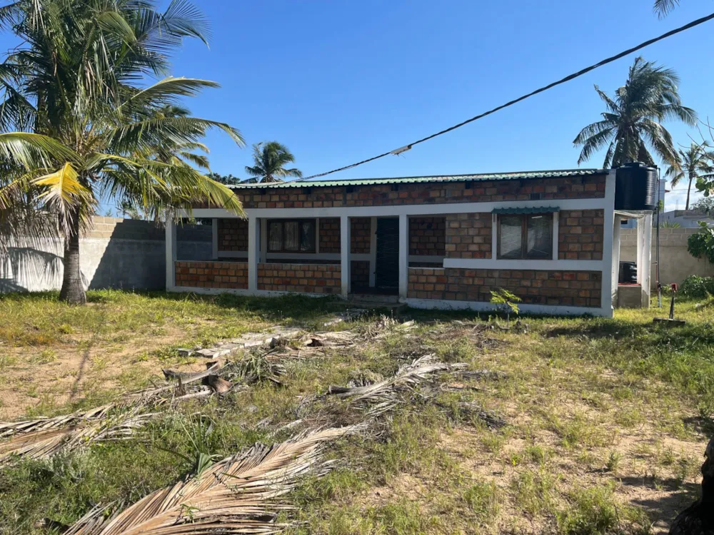 House for sale in Tofo, Mozambique - 3MQ1659375