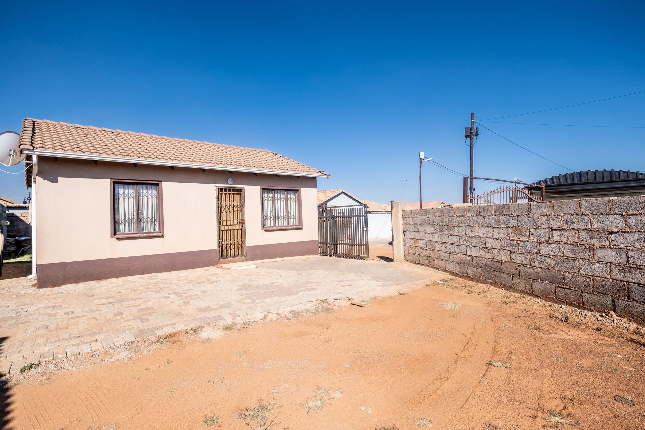 House for sale in Protea Glen - RDT1756561
