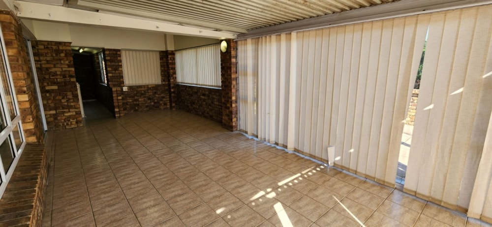 Townhouse for sale in Uvongo - 1PX1660082 Townhouse for sale in Uvongo - 1PX1660082